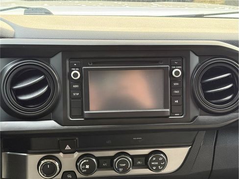 Used 2019 Toyota Tacoma SR w/ SR Convenience Package image 25