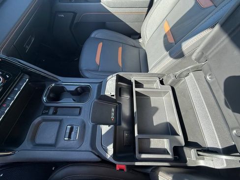 Used 2025 GMC Sierra 2500 AT4 w/ AT4 Premium Plus Package AWD/4WD image 16