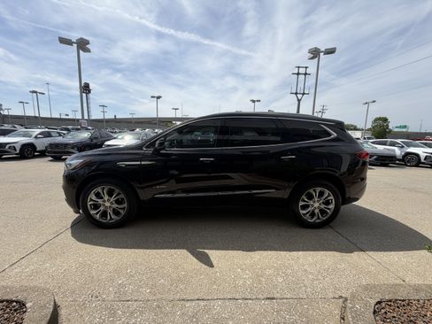 Used 2021 Buick Enclave Avenir w/ Avenir Technology Package AWD/4WD image 15