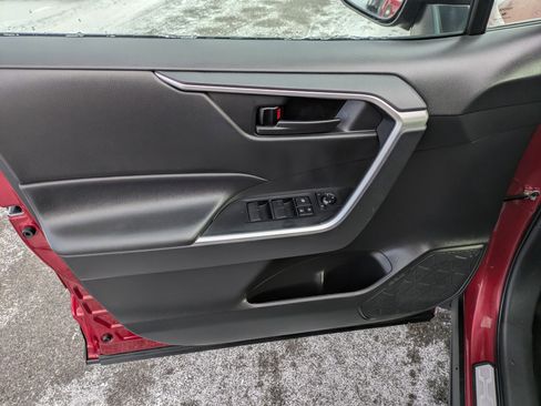 Used 2024 Toyota RAV4 LE image 6