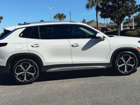 New 2026 Volkswagen Tiguan SE image 9