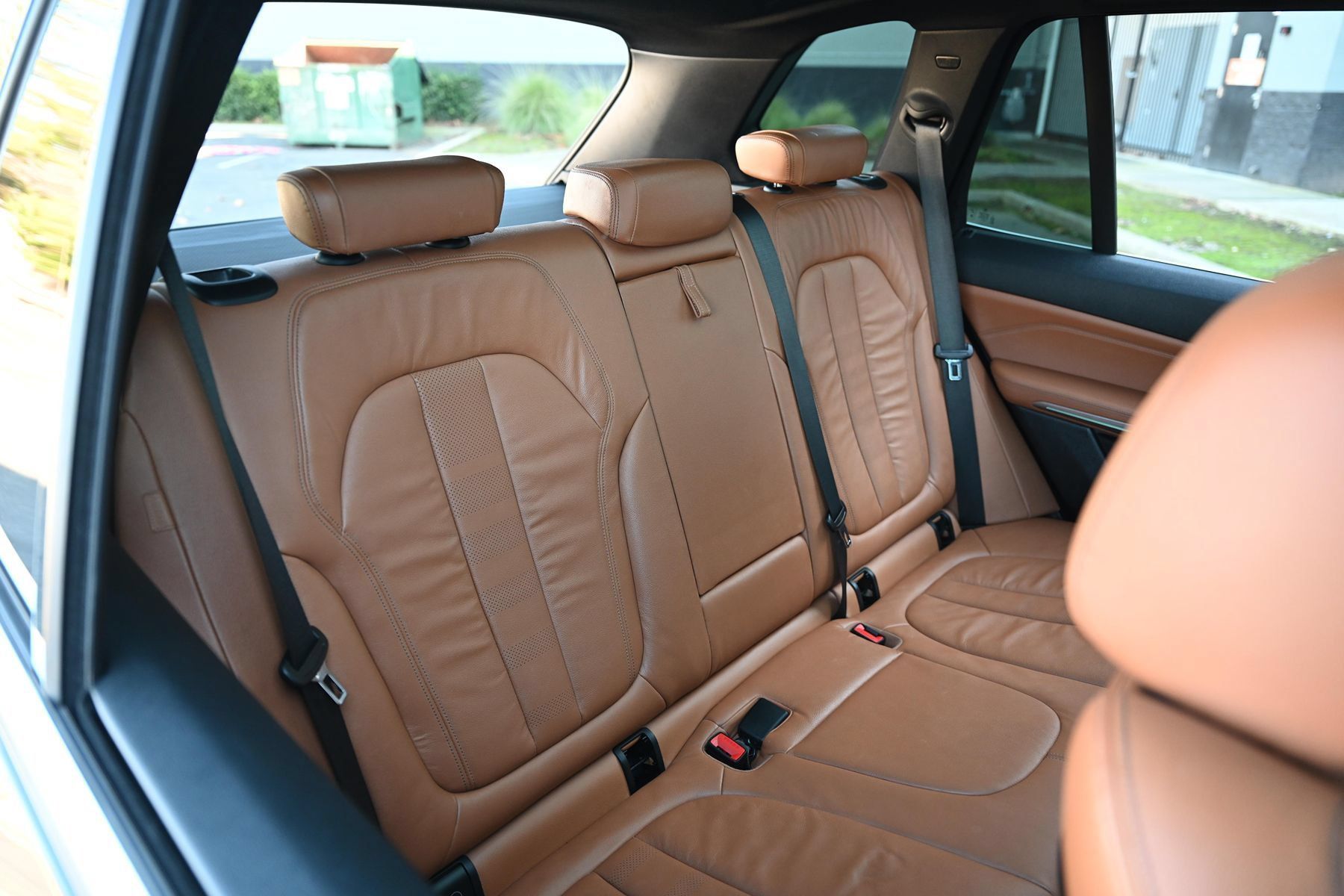 Used 2019 BMW X5 xDrive40i w/ Convenience Package AWD/4WD image 15