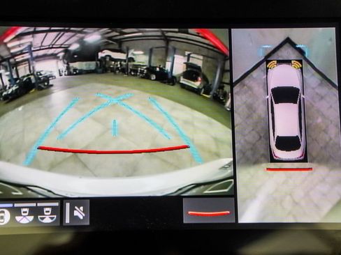 Used 2019 Toyota Avalon Limited w/ Advanced Safety Package FWD image 32