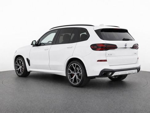 Used 2025 BMW X5 xDrive40i w/ M Sport Package AWD/4WD image 5