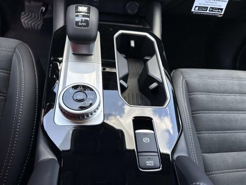 New 2026 Mitsubishi Outlander LE FWD image 32