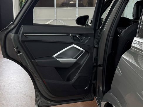 Used 2020 Audi Q3 2.0T Premium Plus w/ Premium Plus Package image 34