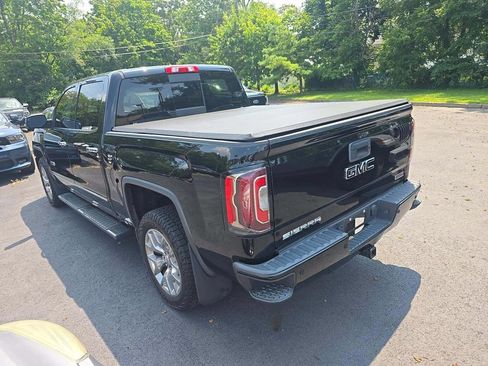 Used 2016 GMC Sierra 1500 SLT w/ All-Terrain Package AWD/4WD image 8