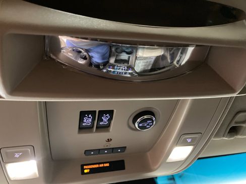 Used 2017 Chevrolet Tahoe LT image 37