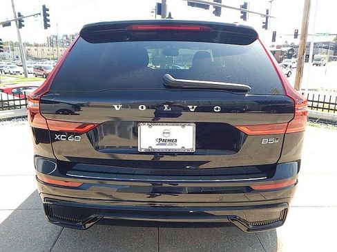 New 2026 Volvo XC60 B5 Plus w/ Climate Package image 9