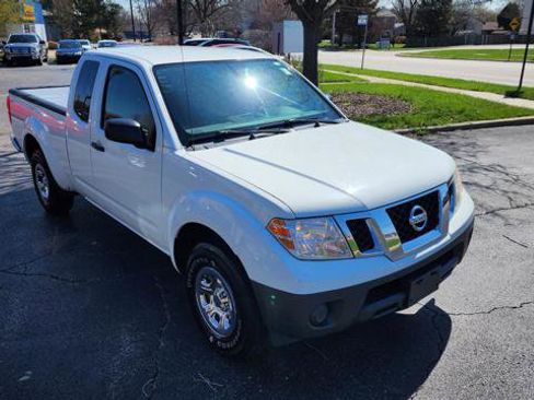 Used 2014 Nissan Frontier S RWD image 11
