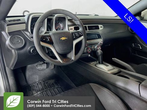 Used 2014 Chevrolet Camaro LS RWD image 3