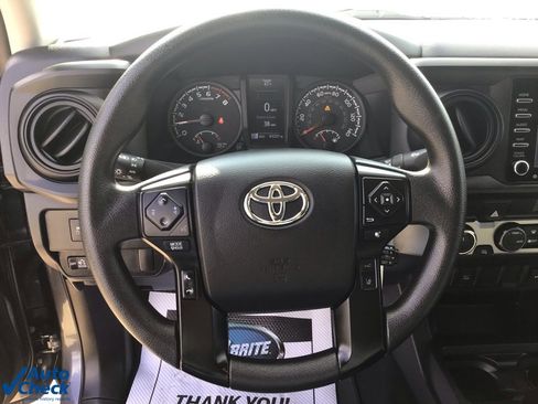Used 2022 Toyota Tacoma SR image 27