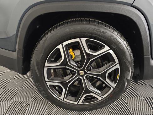 Used 2023 Rivian R1T Adventure image 12