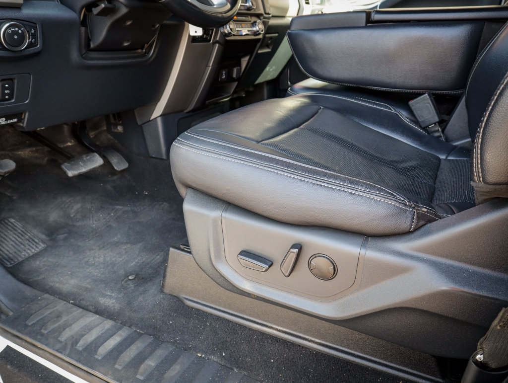 Used 2022 Ford F250 Lariat w/ FX4 Off-Road Package AWD/4WD image 14