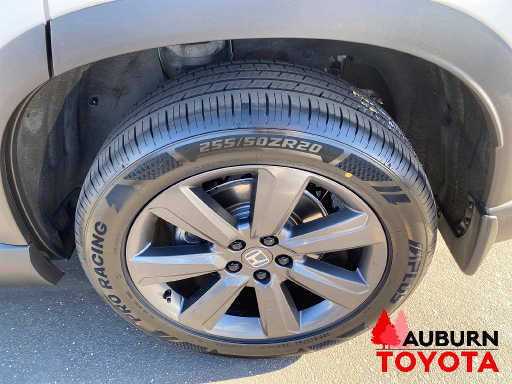 Used 2023 Honda Pilot Sport image 23