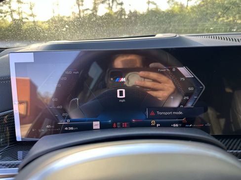 New 2026 BMW X7 M60i image 17