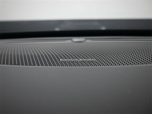 New 2026 Volvo XC90 B6 Plus w/ Protection Package Premier image 31