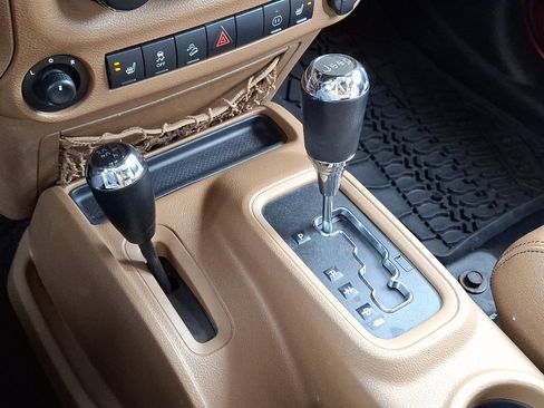 Used 2012 Jeep Wrangler Unlimited Sahara w/ Dual Top Group image 16