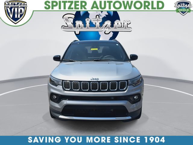 Used 2024 Jeep Compass Limited w/ Sun and Sound Group AWD/4WD image 3