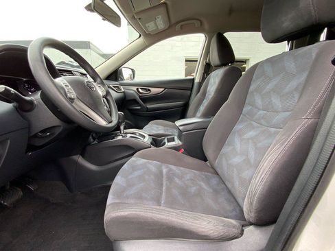 Used 2016 Nissan Rogue SV AWD/4WD image 10
