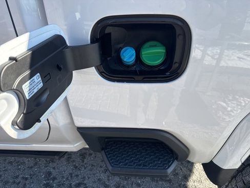 Used 2024 GMC Sierra 2500 Denali w/ Denali Reserve Package image 32