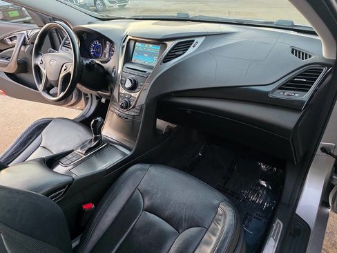 Used 2012 Hyundai Azera Base 4dr Sedan image 25