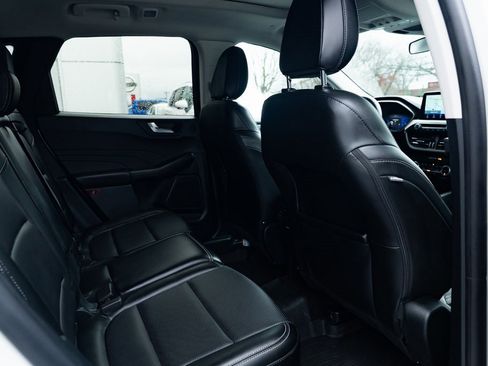 Used 2022 Ford Escape SEL w/ Technology Package image 24