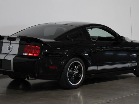Used 2007 Ford Mustang GT RWD image 26