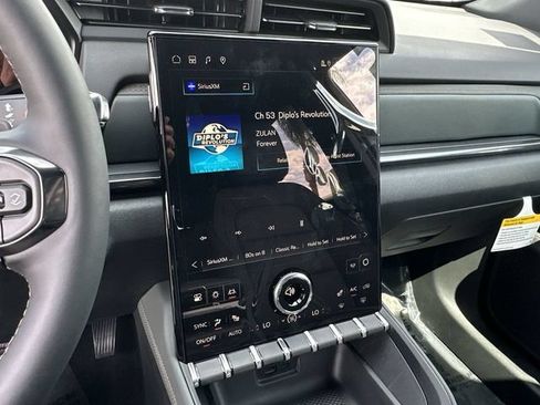 New 2026 GMC Terrain AT4 w/ Technology Package II AWD/4WD image 13