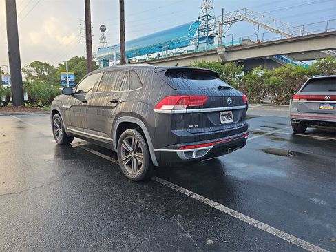 Used 2021 Volkswagen Atlas Cross Sport SE w/ Panoramic Sunroof Package image 7