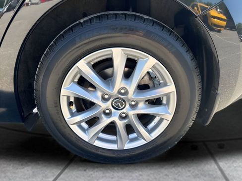 Used 2016 MAZDA MAZDA3 i Sport w/ Preferred Equipment Package FWD image 28