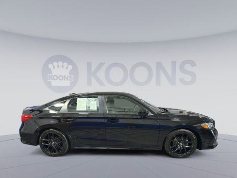 Used 2023 Honda Civic Sport image 8