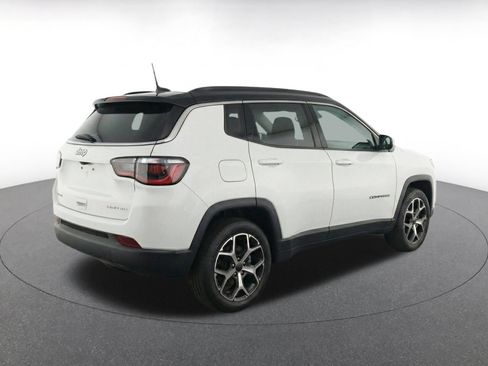 Used 2025 Jeep Compass Limited AWD/4WD image 9