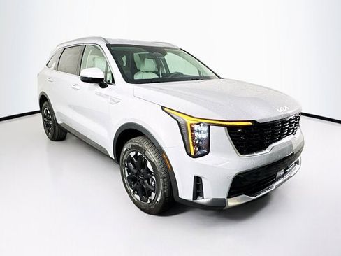 New 2026 Kia Sorento S image 3