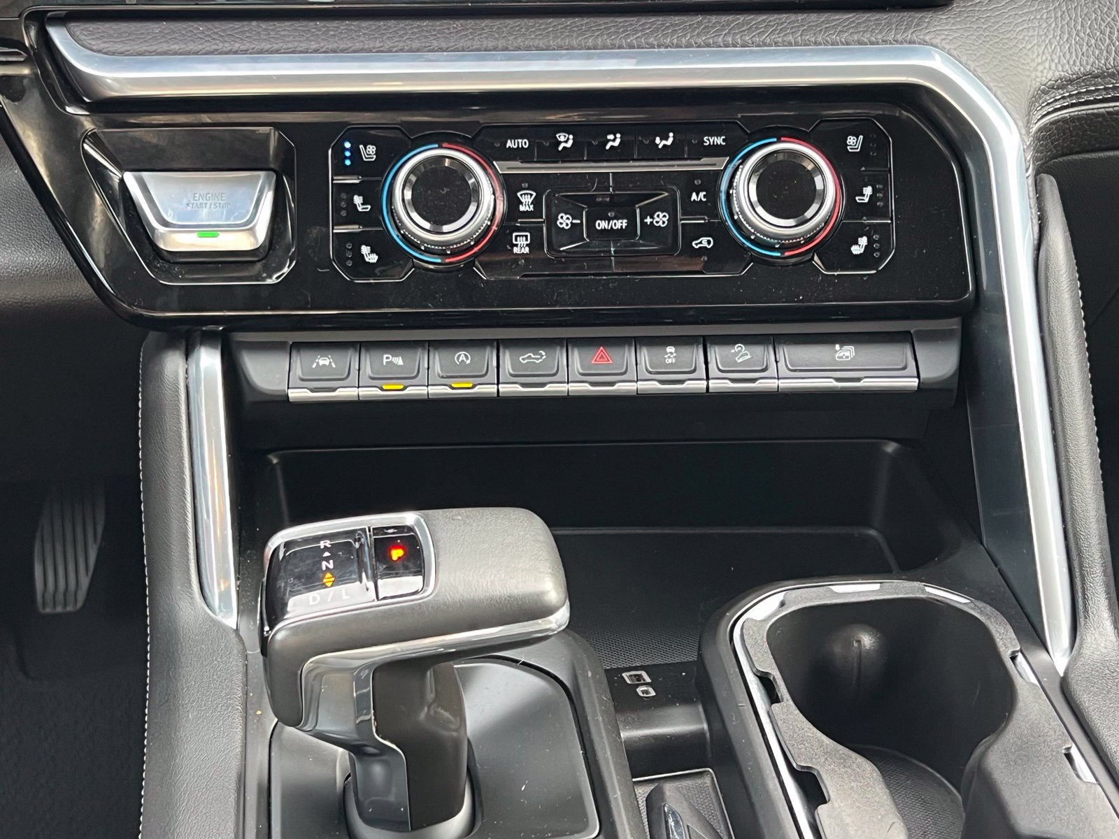 Used 2022 GMC Sierra 1500 Denali w/ Denali Reserve Package AWD/4WD image 33