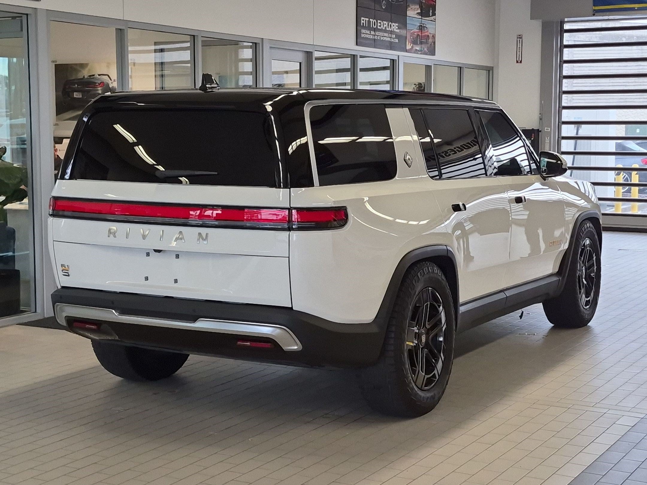 Used 2024 Rivian R1S Adventure Quad AWD/4WD image 9
