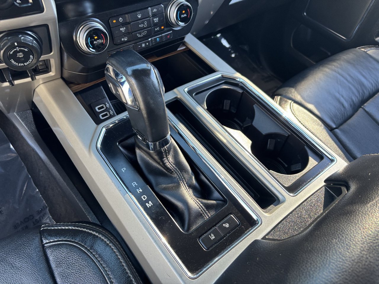 Used 2019 Ford F150 Lariat w/ Equipment Group 502A Luxury AWD/4WD image 23