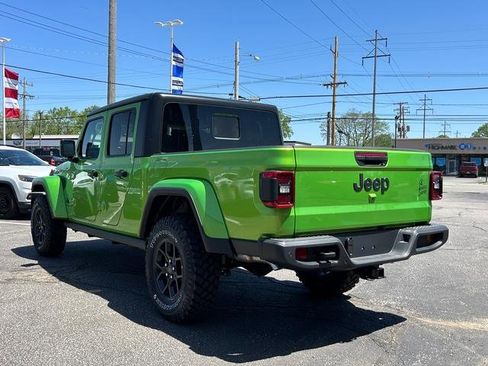 New 2025 Jeep Gladiator Willys image 5