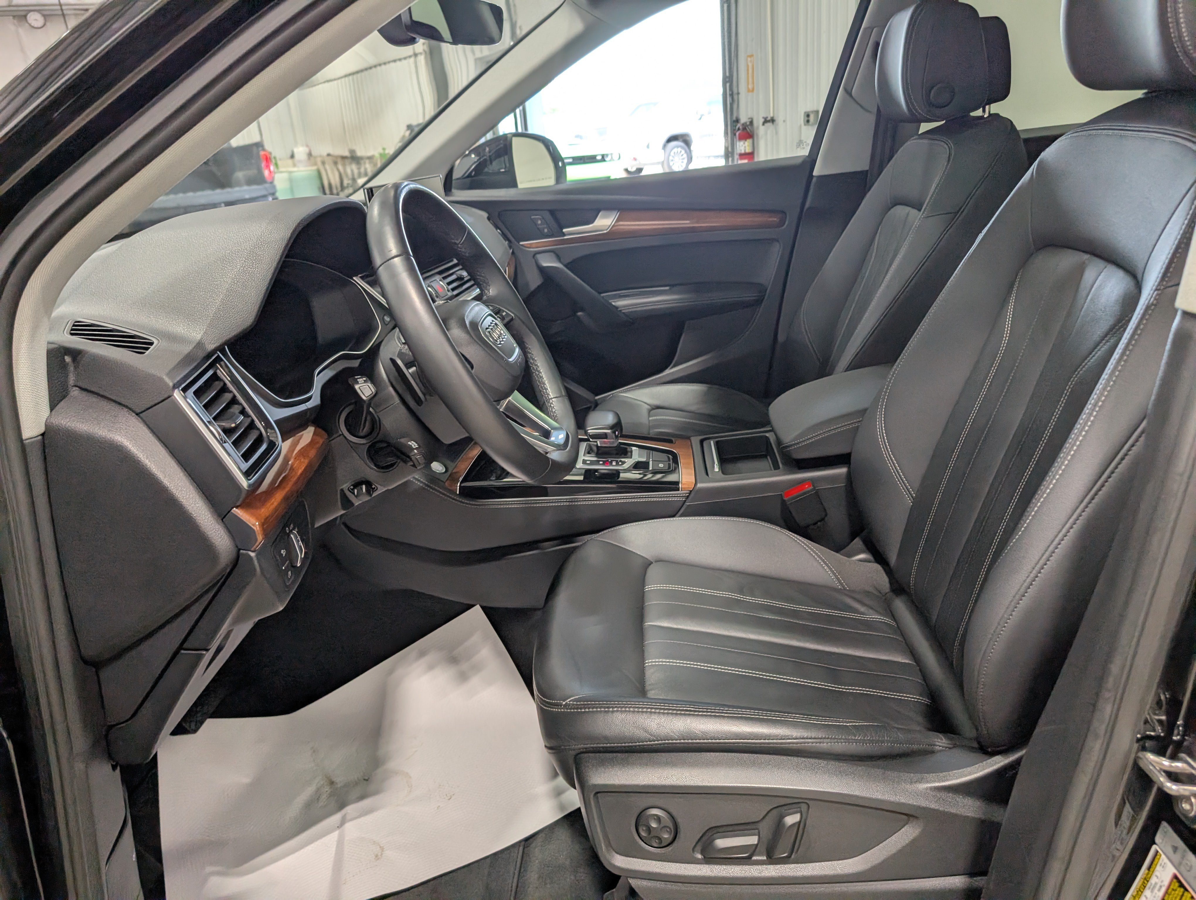 Used 2022 Audi Q5 2.0T Premium Plus AWD/4WD image 14