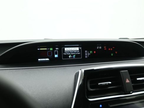 Used 2018 Toyota Prius Prime Plus image 13