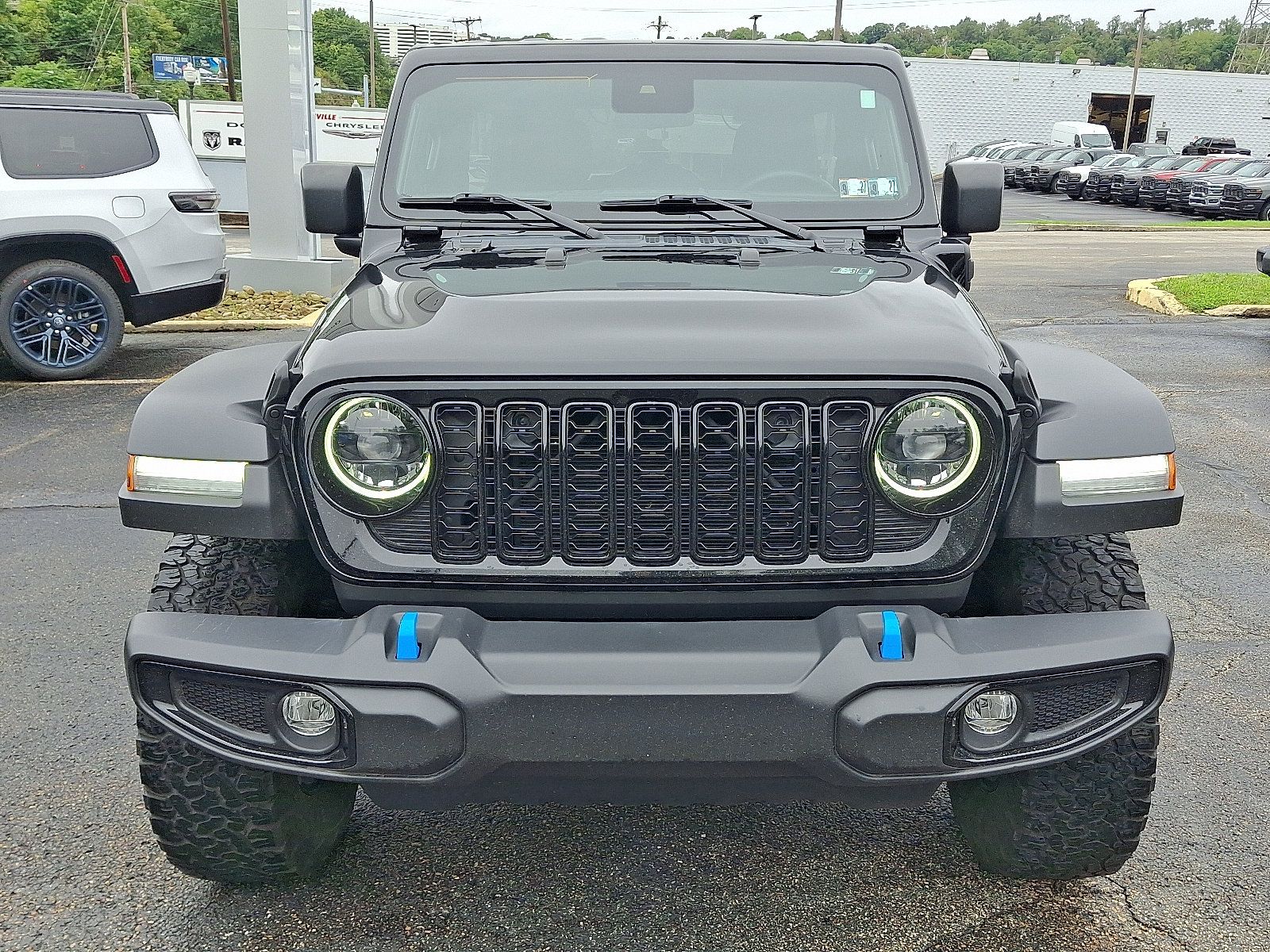 Certified 2024 Jeep Wrangler Unlimited AWD/4WD image 2