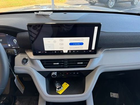 New 2026 Ford Explorer Active w/ Active Comfort Package image 22