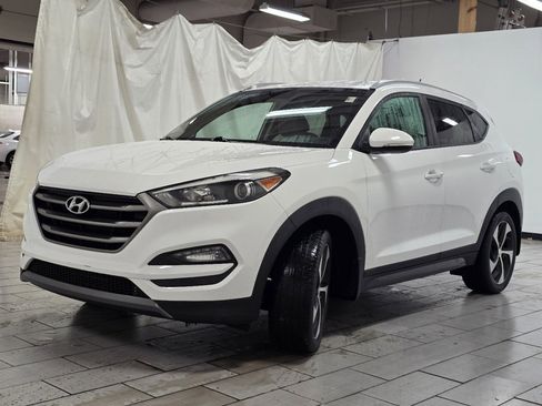 Used 2016 Hyundai Tucson Sport image 11