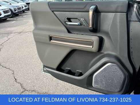 Used 2024 GMC Hummer EV 3X AWD/4WD image 23