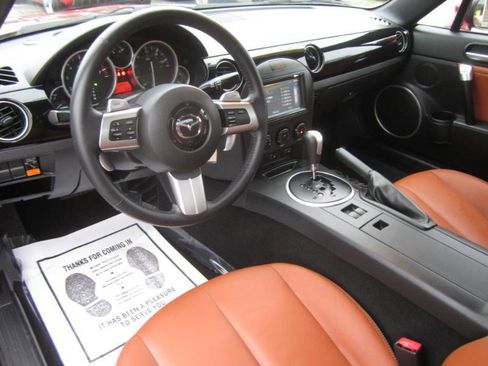 Used 2008 MAZDA MX-5 Miata Grand Touring w/ Appearance Pkg RWD image 14