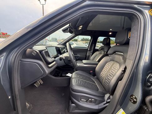 Used 2023 Rivian R1S Adventure AWD/4WD image 9