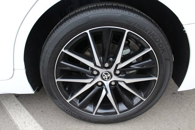 Certified 2024 Toyota Camry SE FWD image 9