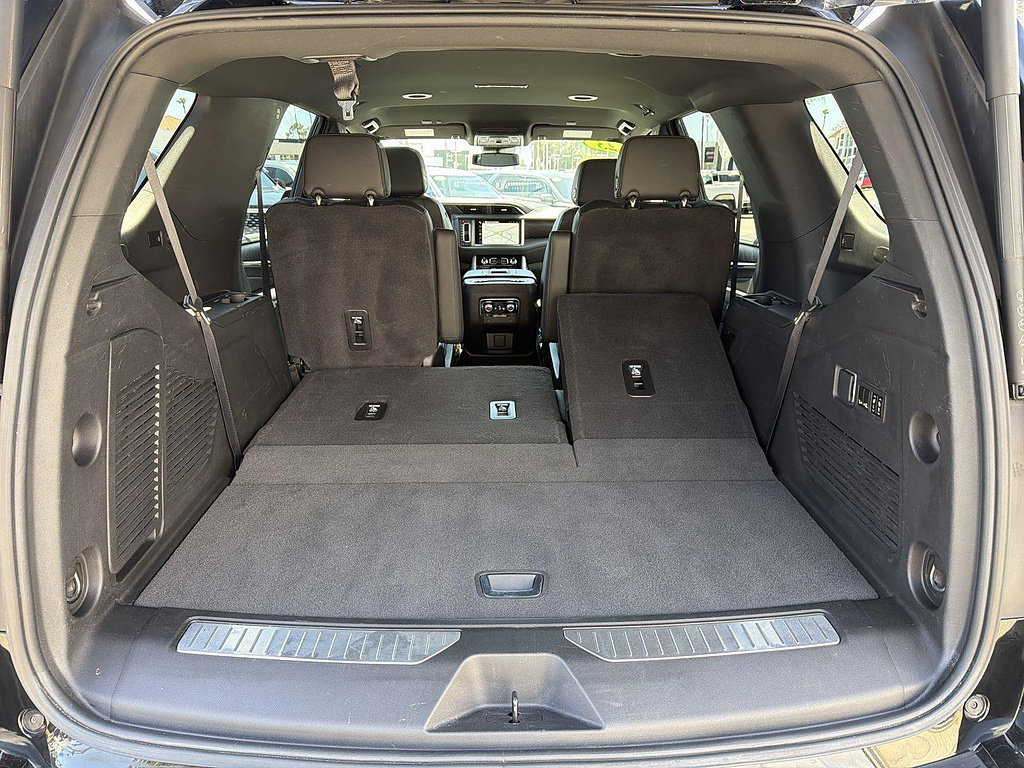 Used 2024 GMC Yukon Denali AWD/4WD image 25