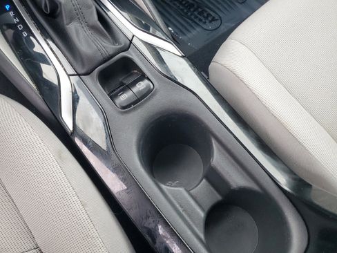 Used 2021 Toyota Corolla LE image 26