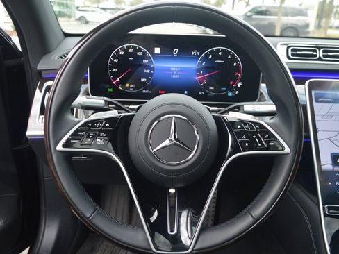 Used 2025 Mercedes-Benz S 580 4MATIC Sedan image 15